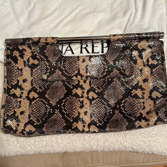 EUC - Picture 6 of 8